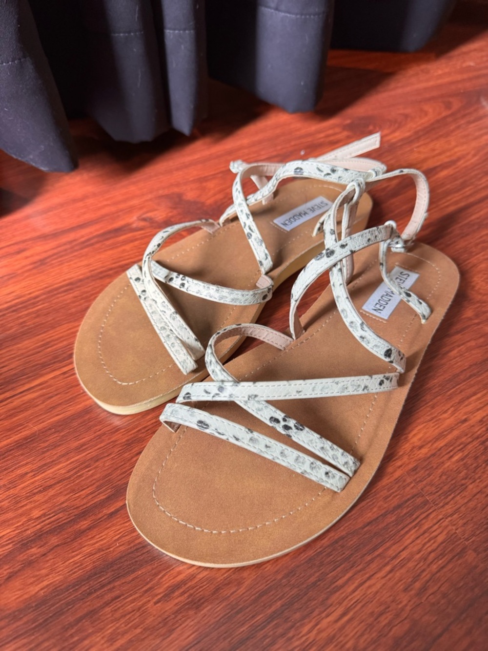 Like New- Steve Madden Snake-Print Strappy Sandals in White and Black